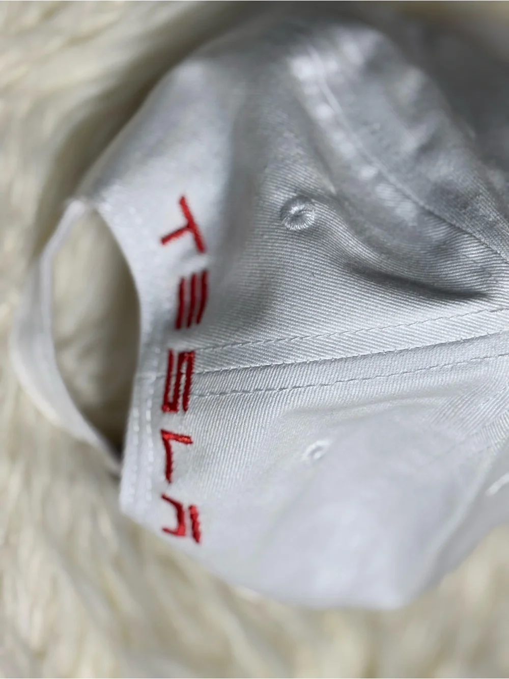 Tesla Motors Logo Baseball Cap White Red Embroidered Adjustable Hat Mens 58cm